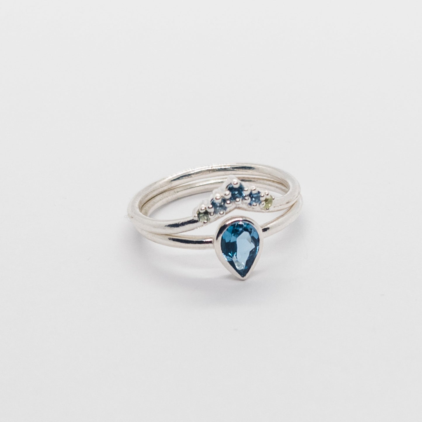 Gwen 5 stones ring