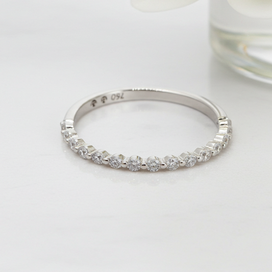 18K gold wedding ring set with studs