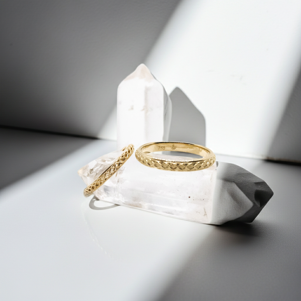 alliances en or jaune 18K