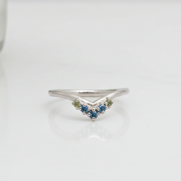 Bague Gwen 5 pierres argent 925 topaze London blue aigues-marines saphirs verts