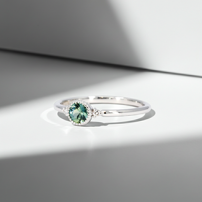 Bague Justine or blanc 18K saphir Montana serti mille grains