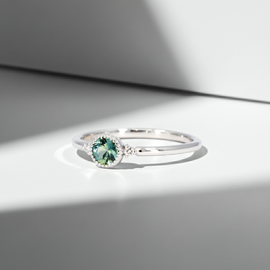 Bague Justine or blanc 18K saphir Montana serti mille grains