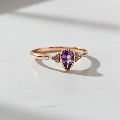 Bague mini Thida saphir violet 0,49ct diamants champagne