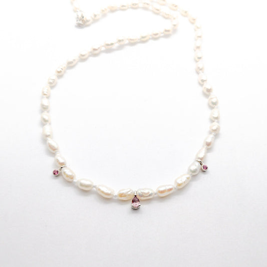 Necklace of keshis pearls, pear-shaped pink spinels and rhodolite garnets