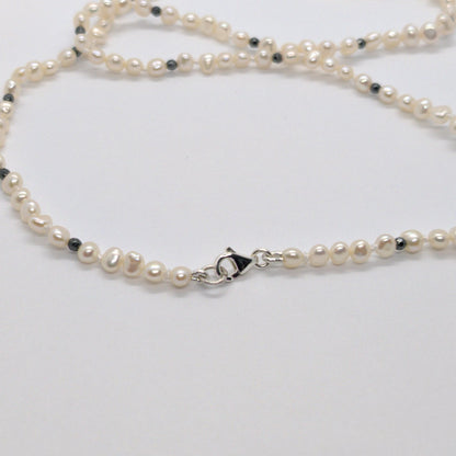 Necklace of keshi pearls and hematite pearls