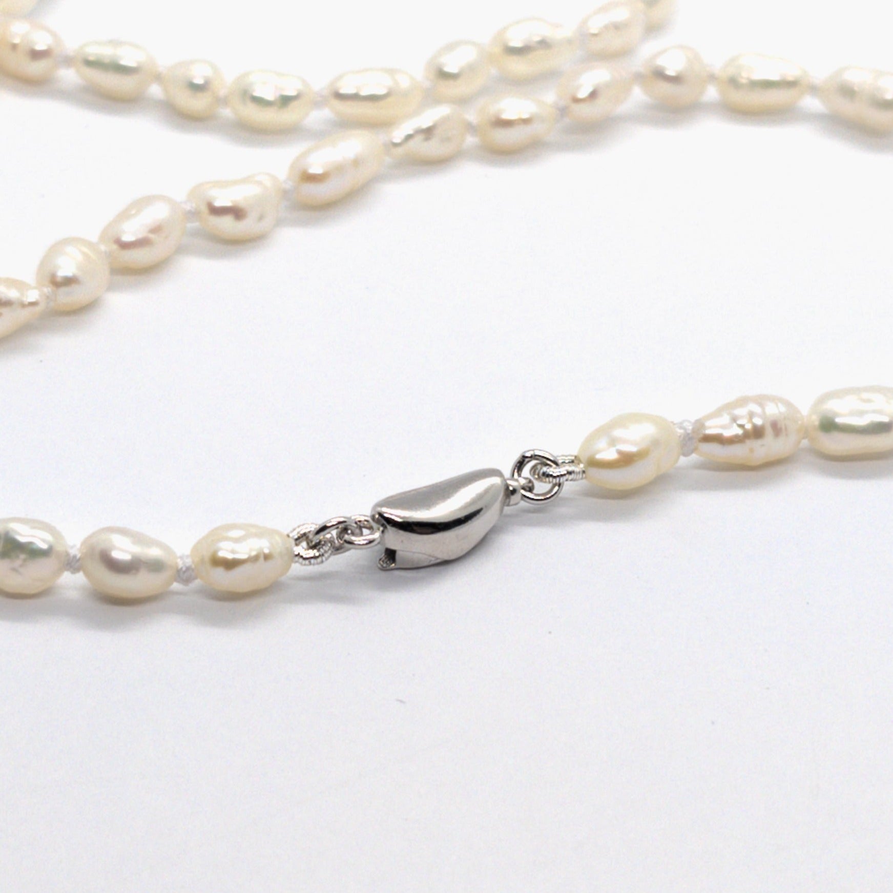 Pearl necklace clearance silver clasp